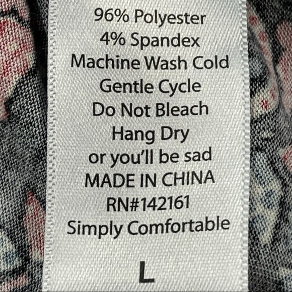 Lularoe size large “The Randy” shirt, 3/4 sleeves, tribal/floral design like new - Picture 8 of 9